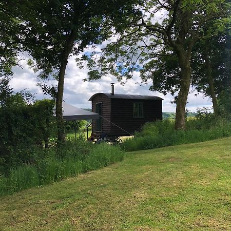 The Shepherds Hut At The Shippen, Tiphayes Honiton Ngoại thất bức ảnh