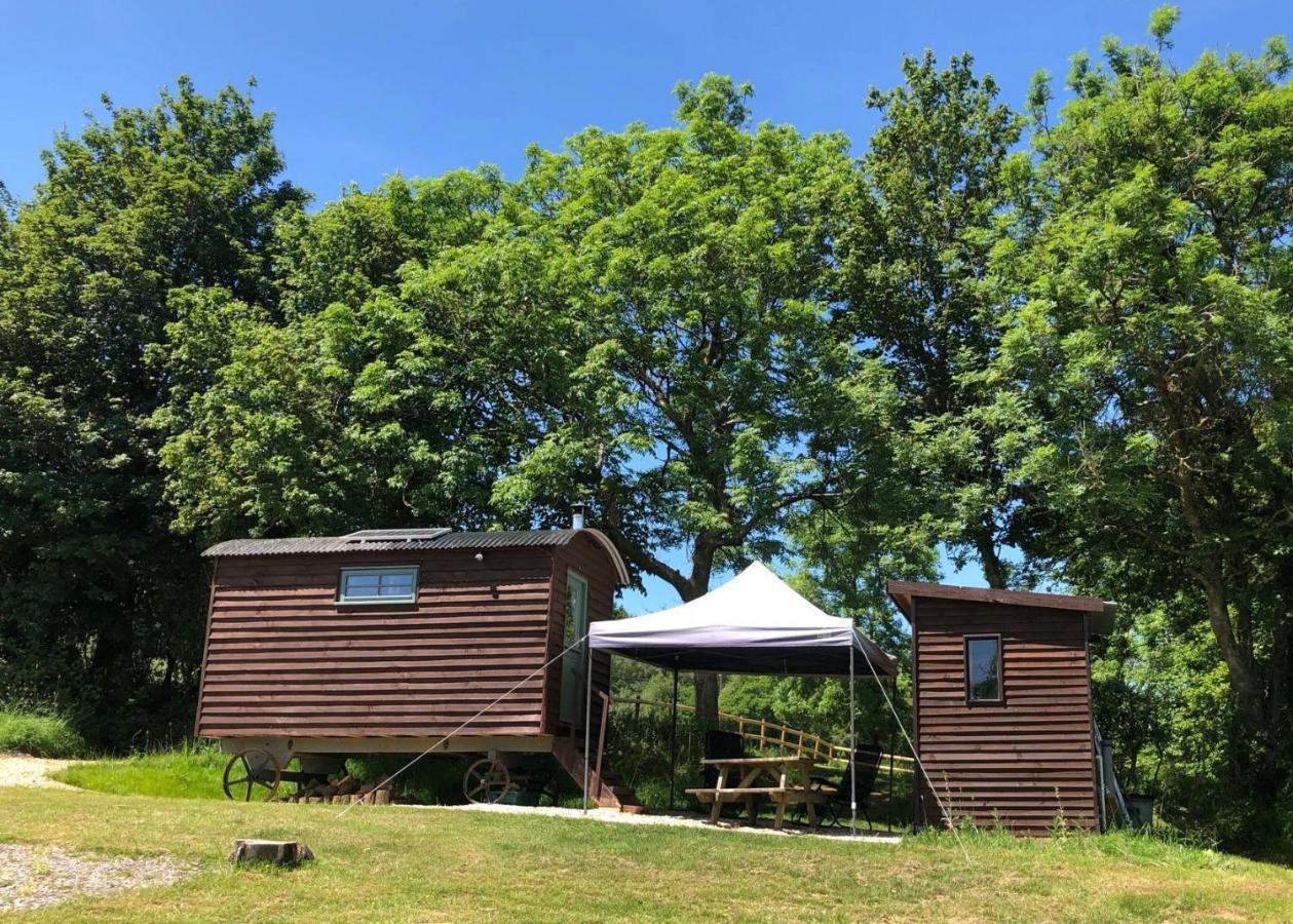 The Shepherds Hut At The Shippen, Tiphayes Honiton Ngoại thất bức ảnh